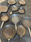 Assorted pans, 10 pieces