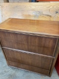 Thomasville five drawer vintage dresser. 38