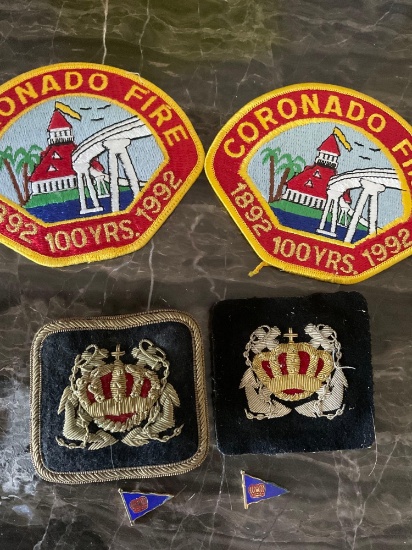 Vintage/ collectible badges & flags . 6 pieces