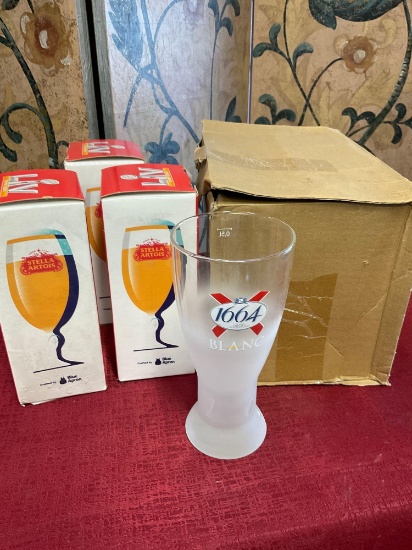 3) Stella Artois 6) 1664 Blanc beer glasses. 9 pieces