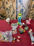 Collectible, lots of Disney, Energizer bunny, frog, eagle head, etc. 20 pieces