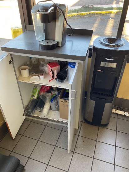 Hostess station 37" x 29" x 21", Kurig Coffee machine, disposable lids/ ups, etc, Costsay water