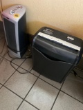 Lasko heater & Amazon shredder. 2 pieces