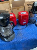 Kitchen items. Mr Coffee, 2) Perfect cookers ( no cords), Nuwave ( no blades). 4 pieces