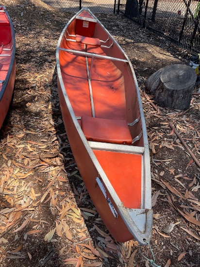 15' The Coleman Company canoe