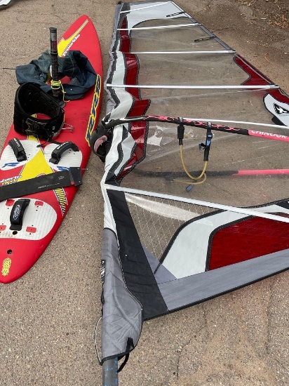 Freeride 86 board, sail and accessories