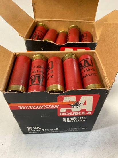 46 rounds - Winchester AA super light target load 12 gauge ammo