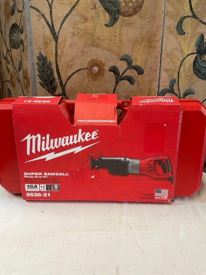 Milwaukee Super Sawzall Recip saw kit. WORKS