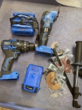 Kobalt 24v Brushless drill, multi tool, charger station, one battery and accessories. WORKS.