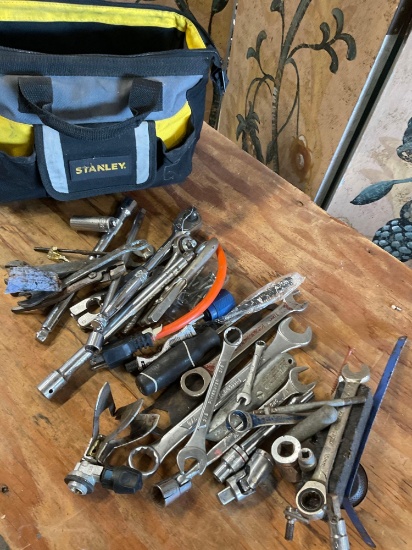 Stanley tool bag and assorted tools