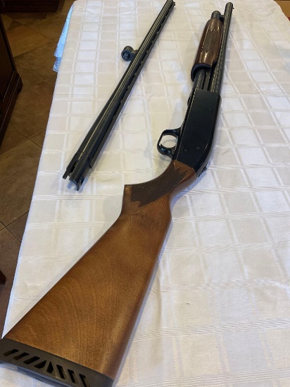 Mossberg 12 ga. model 500AG, chambered for 2..." & 3" shells, with extra 28" barrel