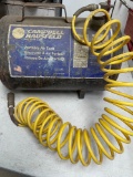 Cambell Hausfeld portable air tank with hose