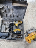 Dewalt cordless drill/diver , saw, 1 battery, charger station. Both WORK