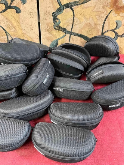 New Bobster eye-ware cases. NO glasses. 16 empty cases
