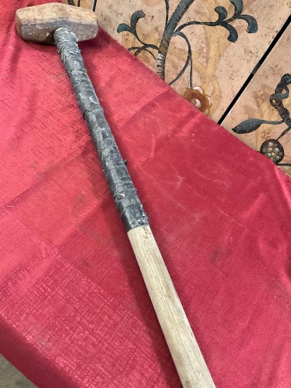 Sledge hammer with 32" handle