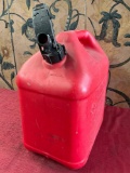 5 gallon gasoline container