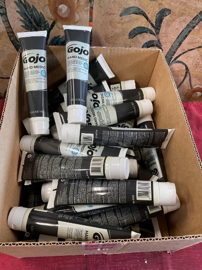 Exp 05/23 Gijo Hand Medic skin conditioner. 32 pieces