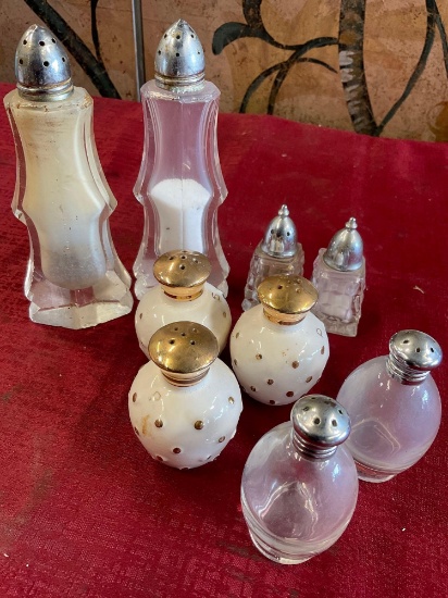 4 sets of assorted salt & pepper shakers