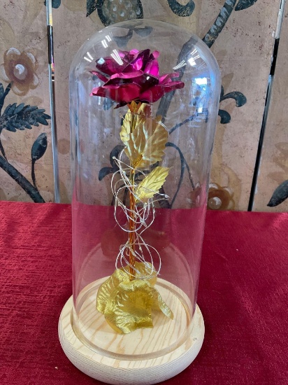 11" Rose in glass, lights up see pic