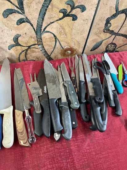 Assorted Kitchen knives, scissors, etc. 30 pieces