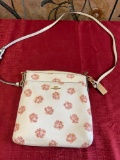 Coach purse, zipper works, good condition