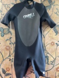 O'Neill 2mm 2XL, very good condition, zipper works, wet suit