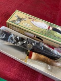 New Whitetail Skinner Knife & Sheath, WT 060 See pic for product information.