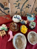 Assorted decorative items. 11 pieces