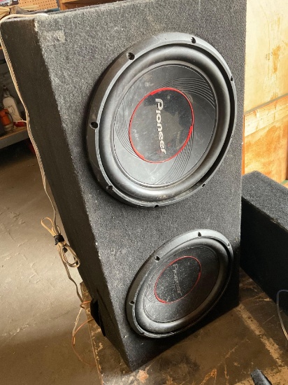 Pioneer 12" , dual subwoofer, box 14" x32" x17" with Dual DA6002D amplifier