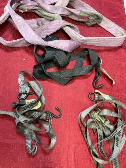 Assorted straps. 4 pieces