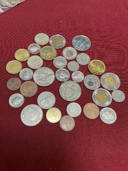 Assorted Foreign coins, Panama, Canada etc. 32 coins