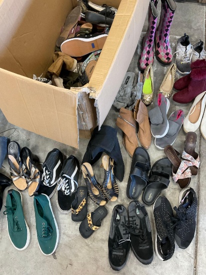 Large lot of assorted styles & size shoes. Over 30 pairs