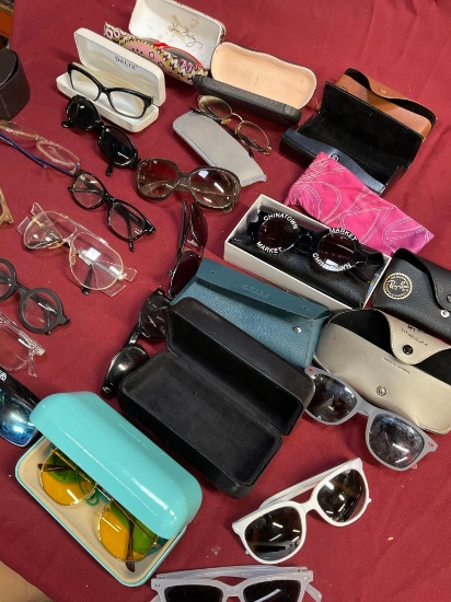Assorted glasses and cases. 32 pieces