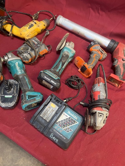 Assorted tools. Missing battery's or did not work 10 pieces