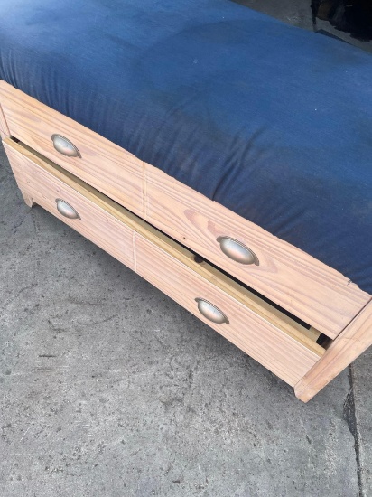 One drawer bench with top storage