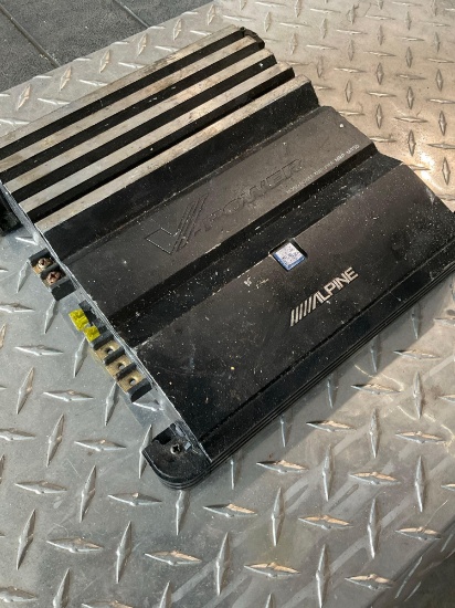 Alpine Power MRP-M450 amplifier