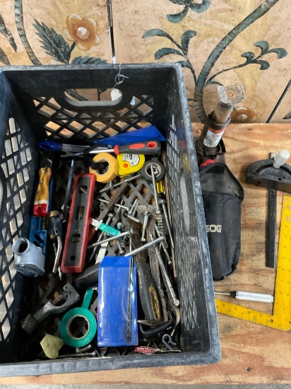 Assorted tools/ items. Over 20 pieces