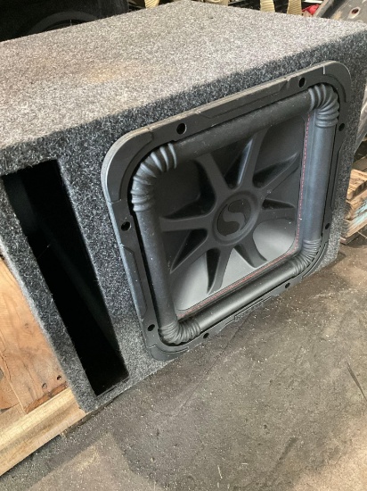 12" Kicker subwoofer with Rockville Phenom RXDM2 amplifier. Box 14" x 18" x 16"