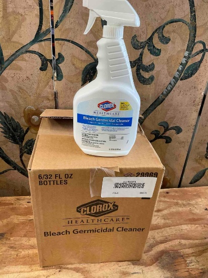 New. Clorox Bleach germicidal cleaner. Box with 6 bottles 32 oz each . Exp Nov, 2021