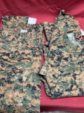 Military 2 pants 2 long sleeve shirts size M-R . 4 pieces