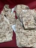 Military 2 pants 2 long sleeve shirts size M-R . 4 pieces