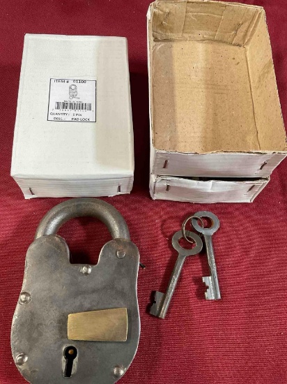 Replica Jailers Lock, New 5" with keys. 2 pieces