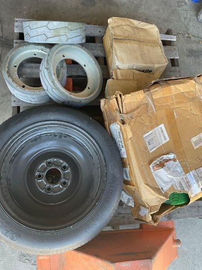 Acuculite Hi Lux, 2) tires, 1) Polyester strapping,3) Camso 5 lug wheels