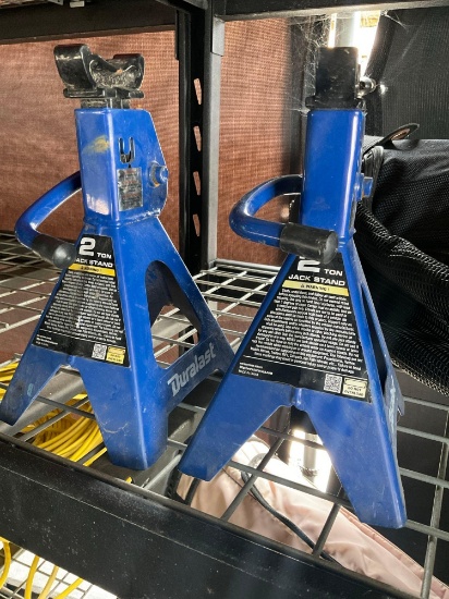 Duralast 2 ton jack stand. 2 pieces