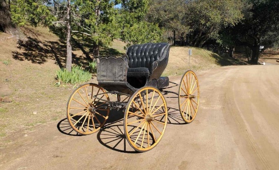 1900's Antique Doctors Buggy