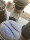 Assorted plastic trash cans. 4 pieces