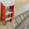 8' foldable ladder & 6