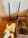 Lot. Metal leafs candle holders with candles, 20 metal napkin holders & 2 candles