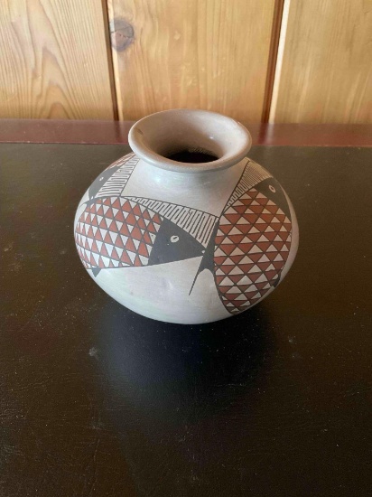 Vintage signed Julio Mora pottery vase. 4" x 4.5"
