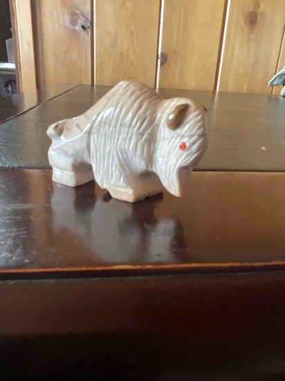 Zuni Fetish Buffalo. 1" x 2"